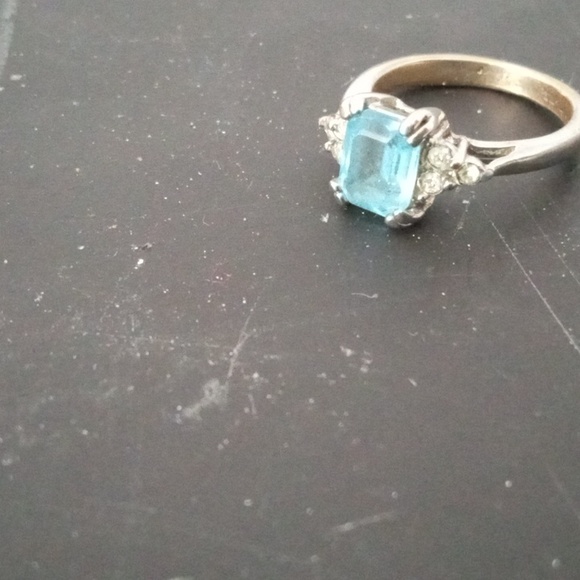 Blue ring - Picture 2 of 3
